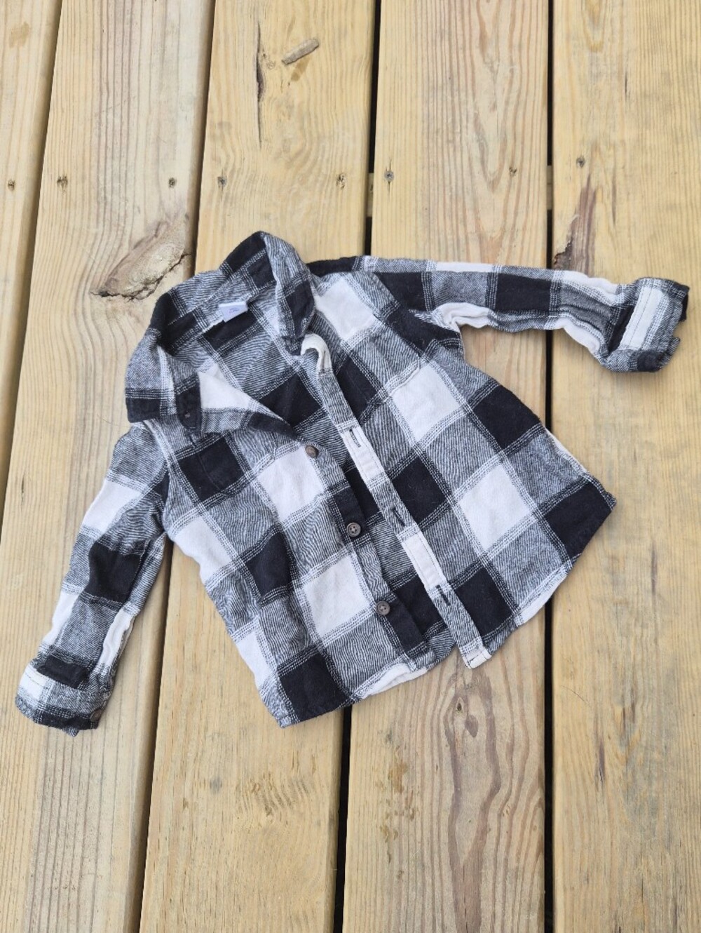 Old Navy Black and White Plaid Button-Up Shirt for Kids